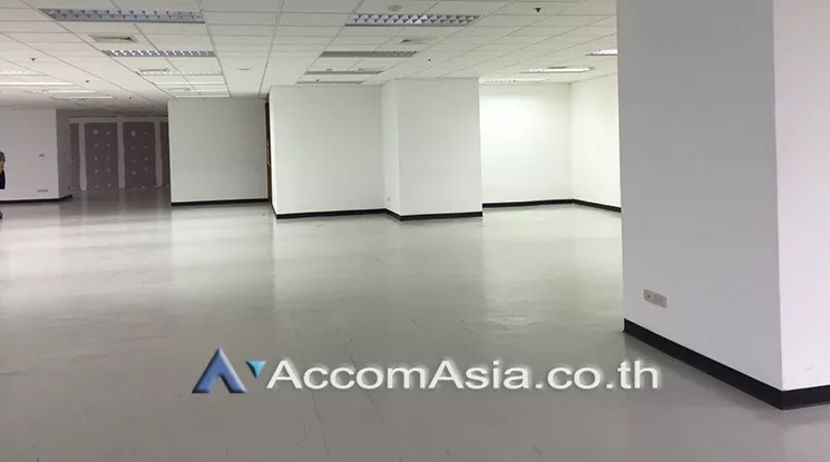  1  Office Space For Rent in Phaholyothin ,Bangkok MRT Phetchaburi at Thanapoom Tower AA18409
